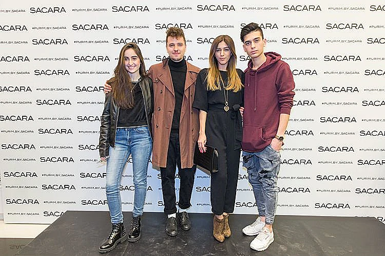 נהנים מאור הזרקורים. אלי חולי, נטלי כחלון, חן כהן וליאור קקון