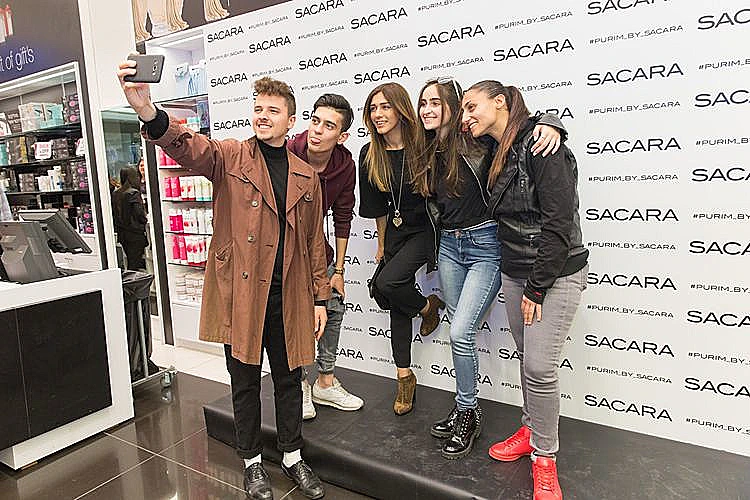 אין אירוע השקה ללא סלפי