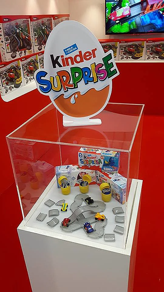 ''בכל ביצה ימתינו שלושה חלקים ומכונית''