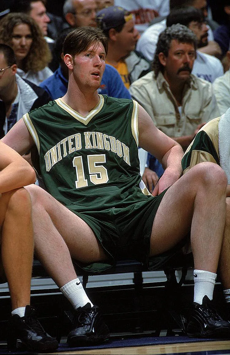 בימי הכדורסל. פינגלטון