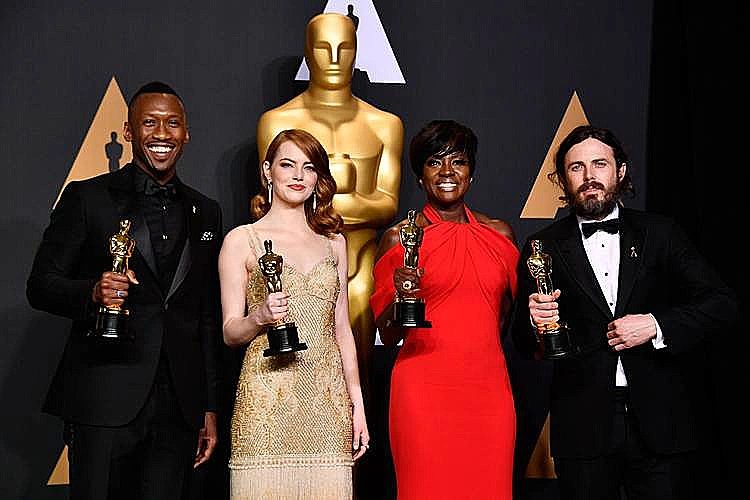 השחקנים הטובים של השנה: אפלק, דיוויס, סטון ועלי