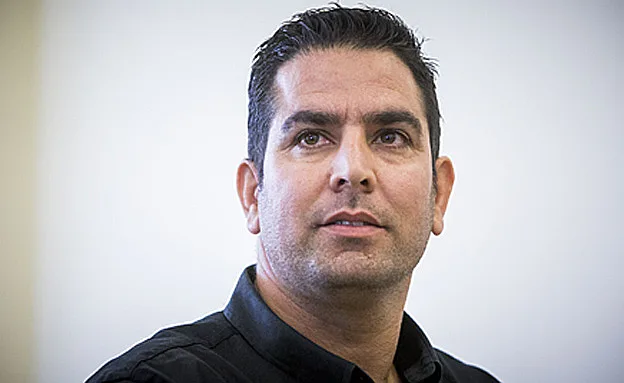 זכה בתביעת מעון ראש הממשלה. נפתלי