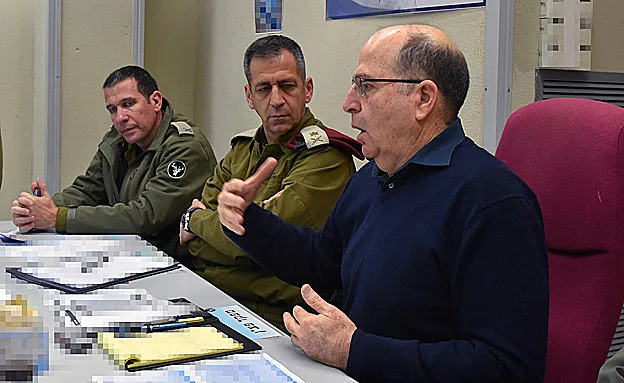 יעלון וכוכבי - שניים ממוקדי הביקורת