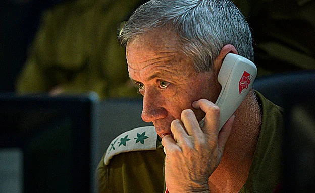 ידע ולא עדכן. גנץ