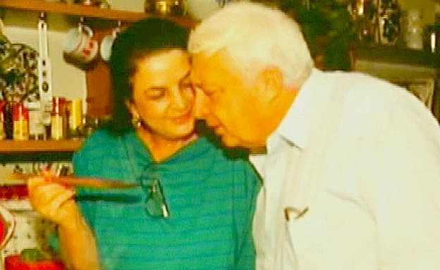 שרון ורעייתו