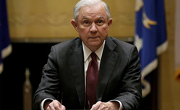 השעה עצמו, סשנס