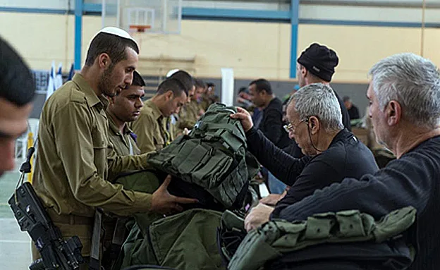 חלוקת הציוד בצה''ל