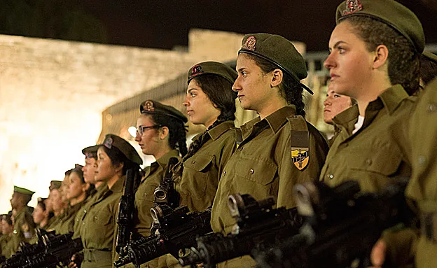 לוחמות קרקל, ארכיון