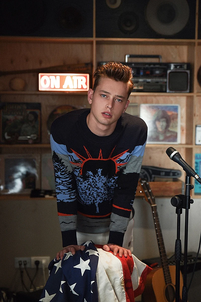 Fashionisto-Exclusive-2017-On-Refaeli-002 (1)