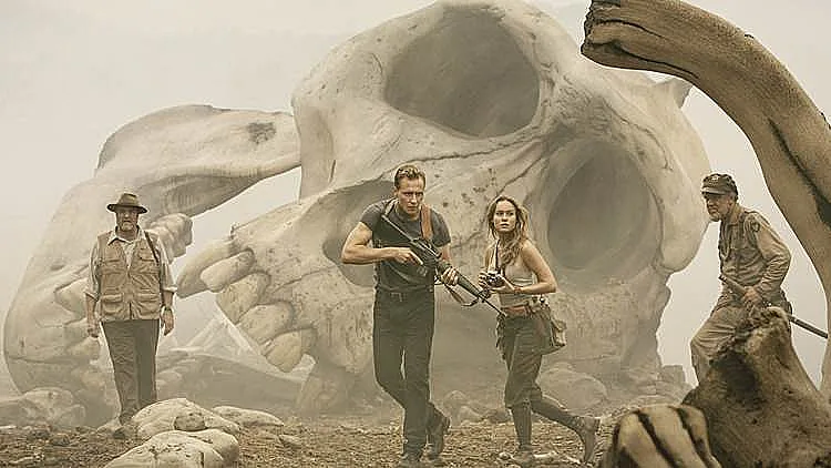 החיבור הז'אנרי הופך את הסרט למשל פוליטי מפורש, אל תתעסקו עם הטבע