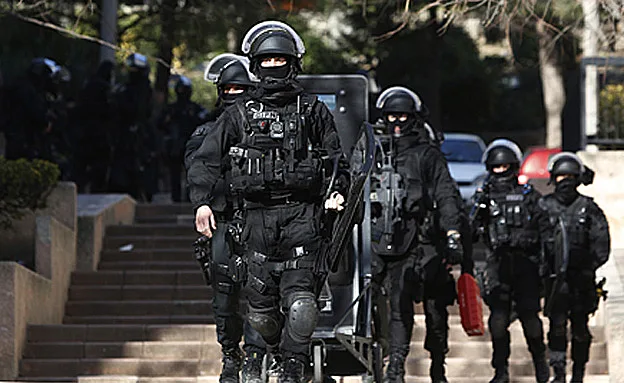 שוטרים באירופה