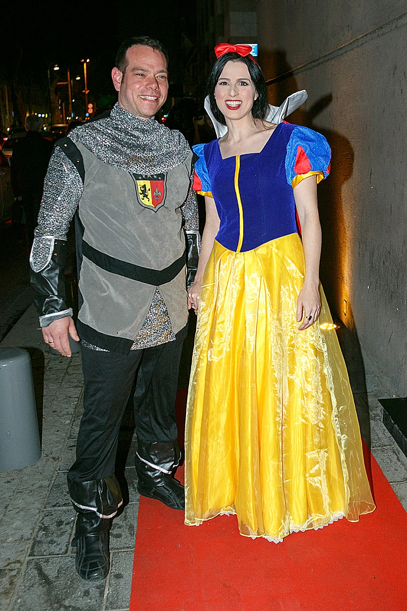 דפנה ליאל והאביר שלה