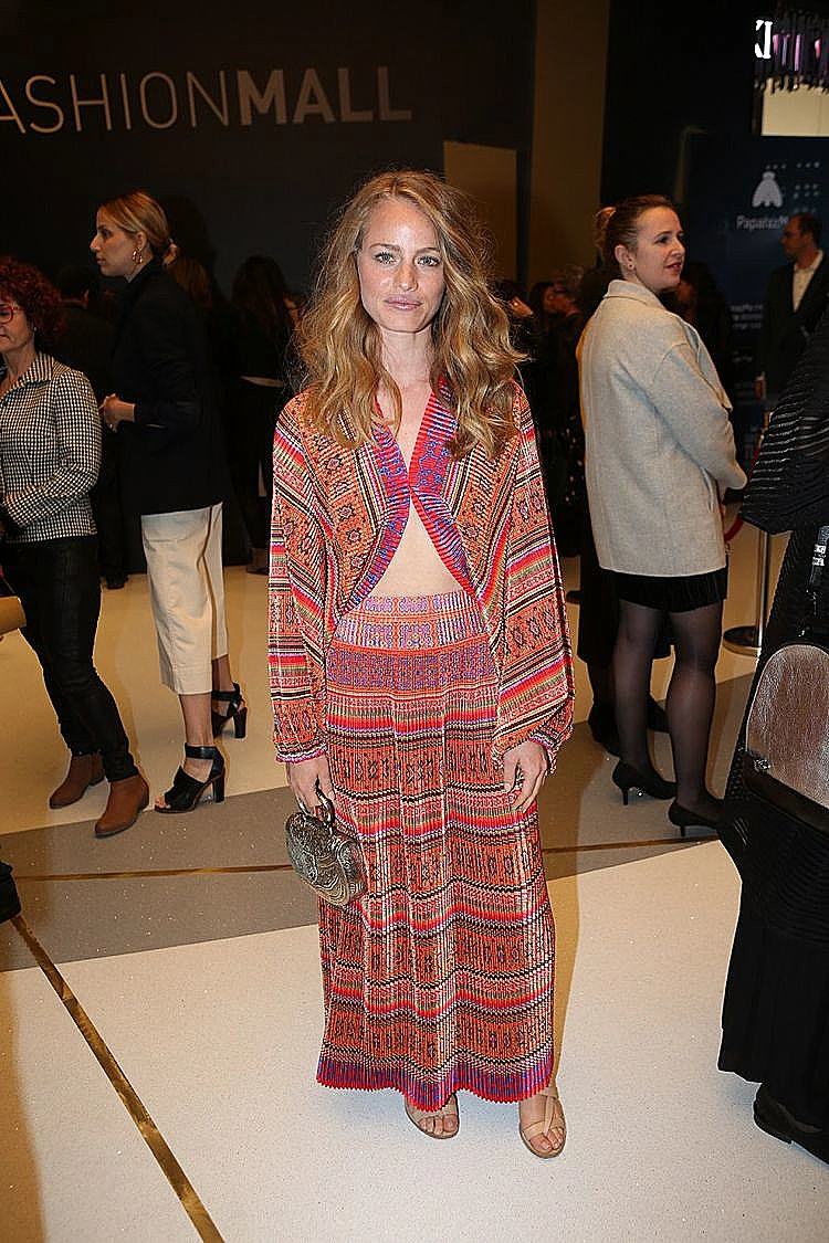 זה השטיח מהבית שלך? יערה בנבנישתי