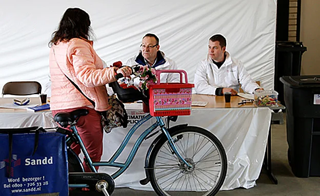 באירופה עוקבים אחר התוצאות