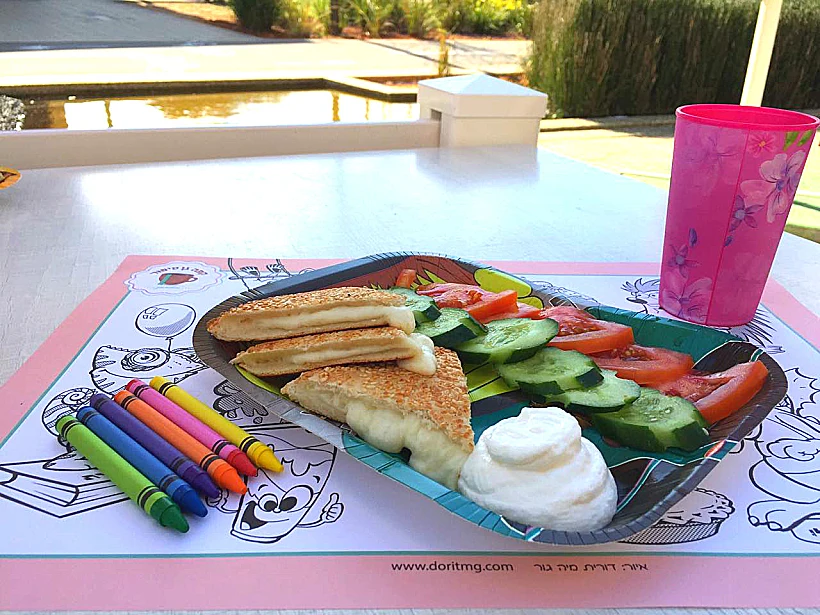 טוסט לילדים קפה גן סיפור