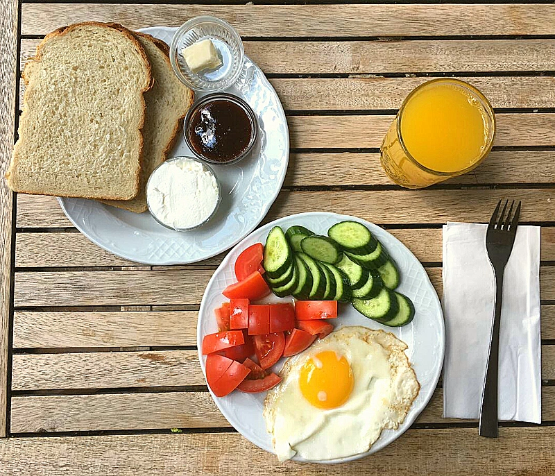 ארוחת בוקרלילדים בקפה ליזלוטה
