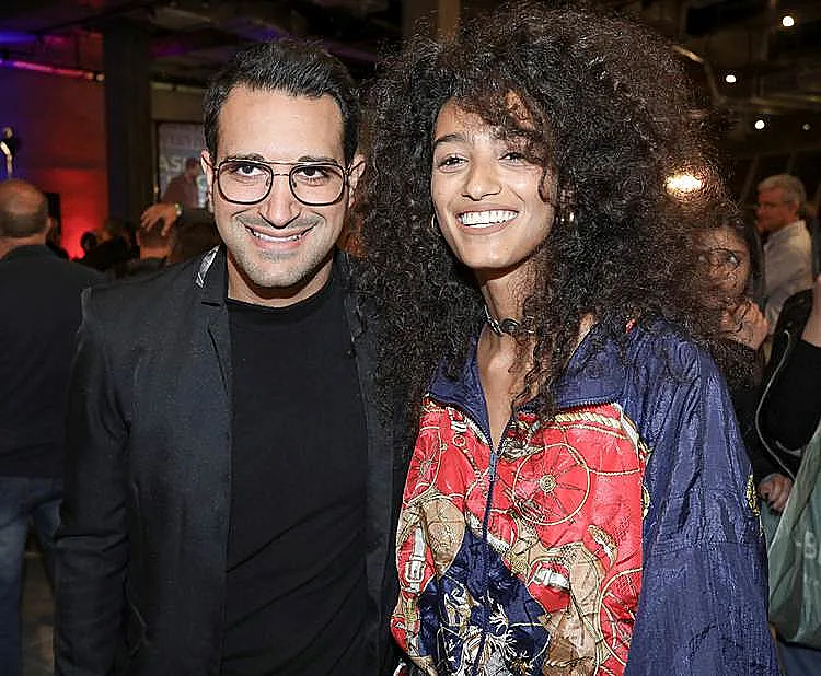 פגישת מחזור עם חזי חיים