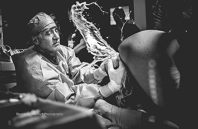 professional-birth-photography-competition-winners-labor-2017-1-58b02b8f5beb1__880