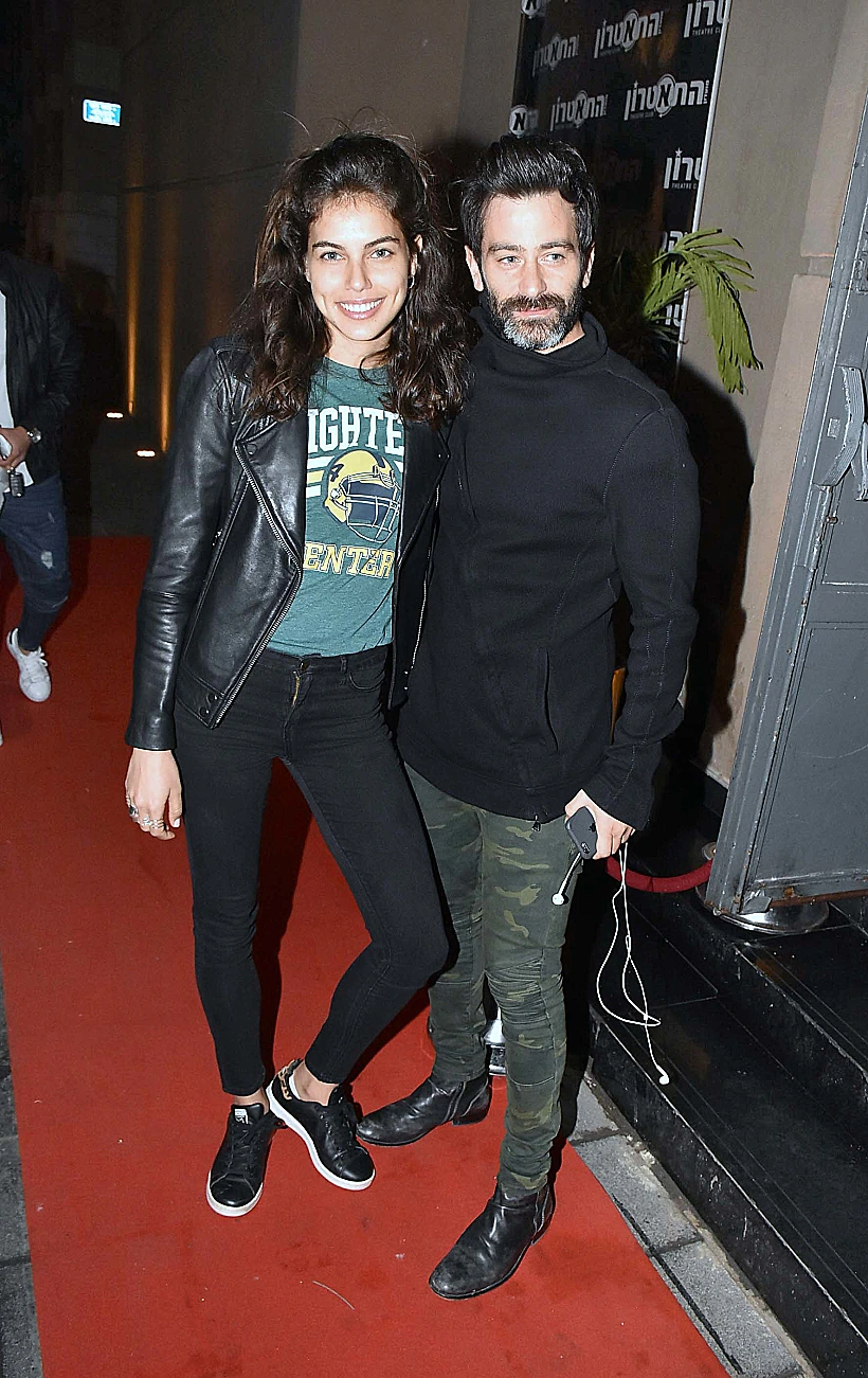 יאללה נכנסים?