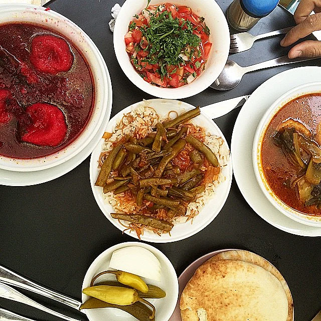 עזורה מחנה יהודה ירושלים