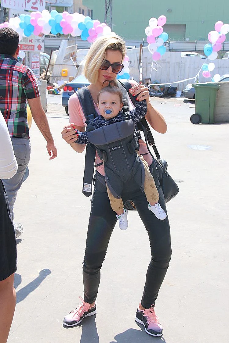 אני באתי עם הבייב. נטלי דדון