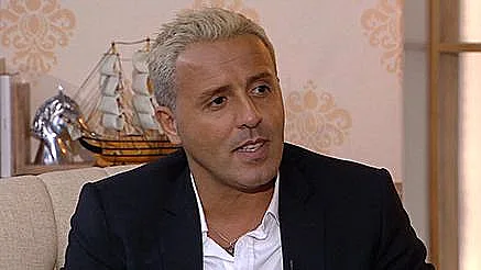 קובי פרץ. זמר ותיק עם קבלות שמעולם לא נכנס לגלגלצ