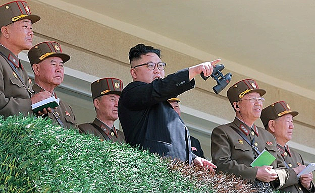 ''כ-60 ראשי קרב גרעיניים''. קים ג'ונג און (רויטרס)