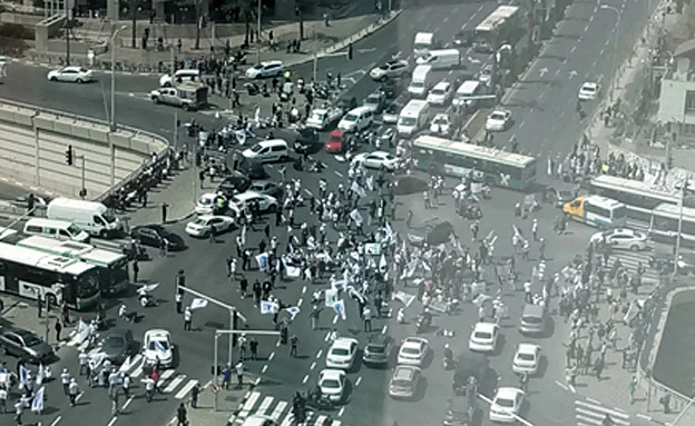 החסימה בצומת עזריאלי