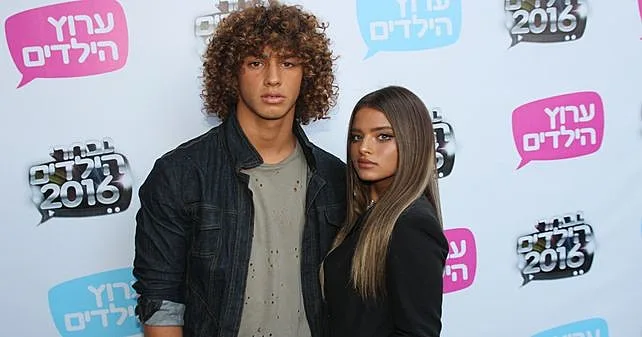 הנה רעיון למוסיקטר - ברק שמיר ונועה קירל. זוג מנצח