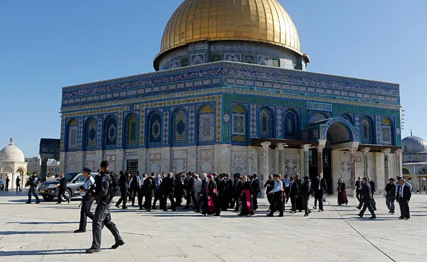 נשאר בחוץ, הר הבית