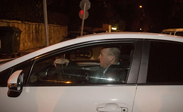 החוקר שחקר את נתניהו (פלאש 90, הדס פארוש)