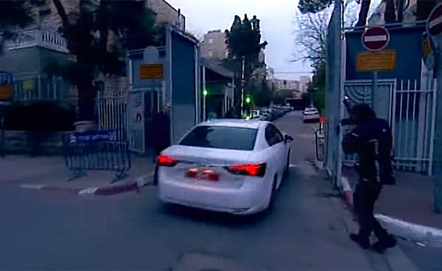 החוקר שתשאל את נתניהו, לפני כשבועיים