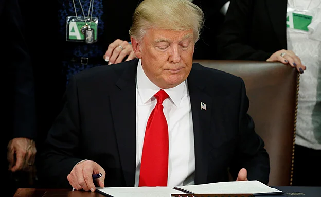 חתם על הצו הזמני. טראמפ (רויטרס)