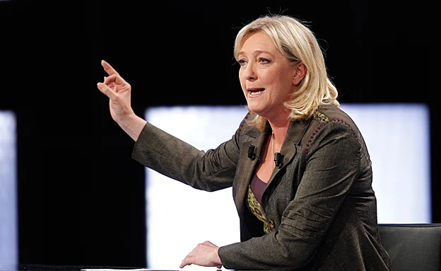 ''תומכת גם באיסור על חבישת כיפה'', מרין לה