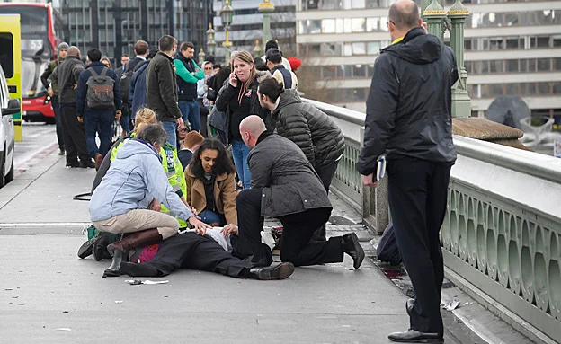 טיפול בפצועים. לונדון, היום