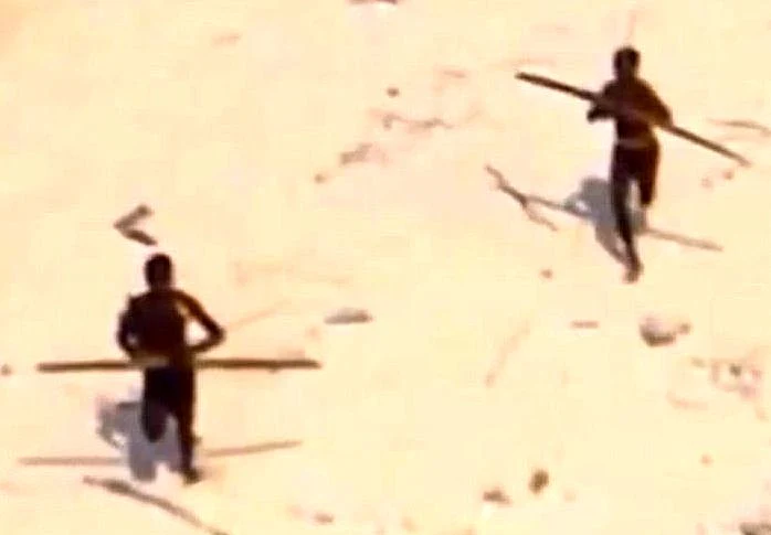 תוקפים כלי טיס קרובים