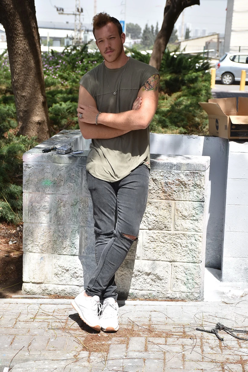 למה אתה לבוש? מה זה זה?