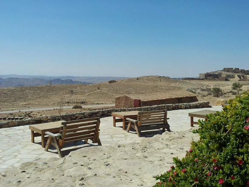 חוות צל מדבר. צילום: אריאלה אפללו