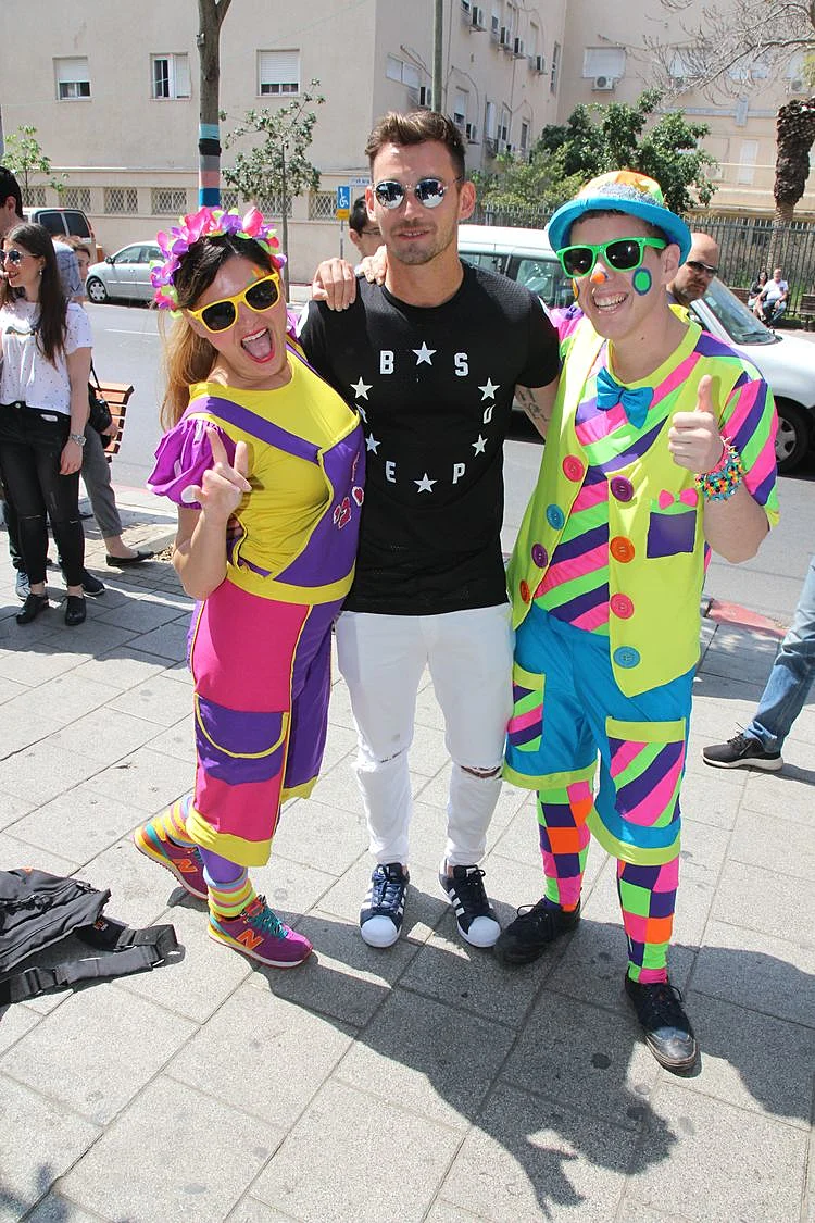 גם ליצנים הגיעו לחגיגה