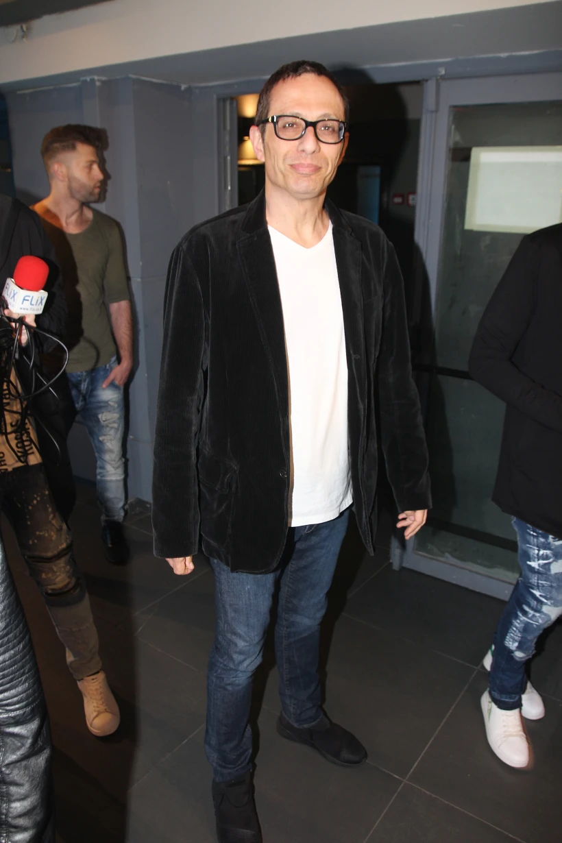 בא להפרד מהכוכבים של התוכנית. ארז טל