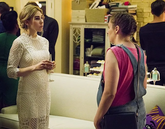 בלי להיות חצופה, מה את עושה כאן?