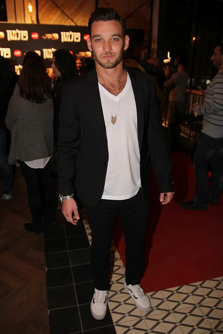 ובמקום השני: דין מירושניקוב