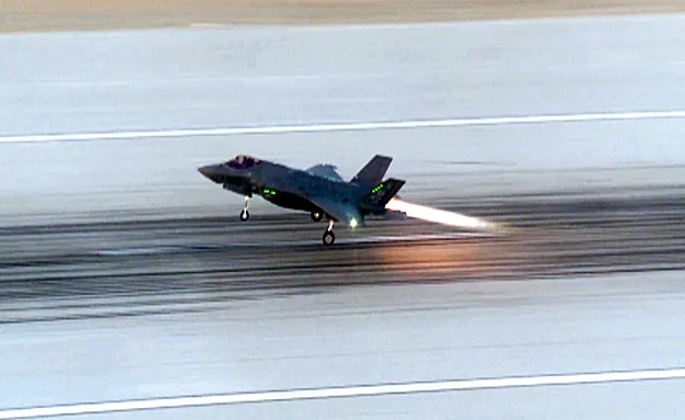 מטוס ה''אדיר''