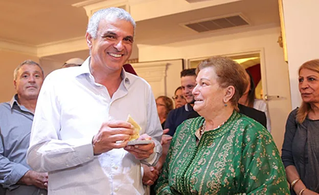 כחלון במימונה