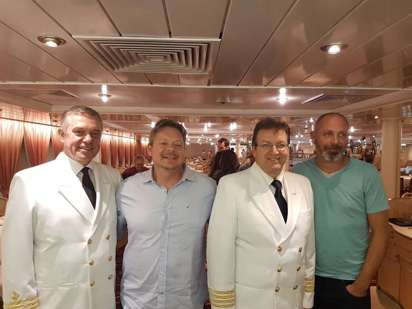 קופרניק, גליס וצוק