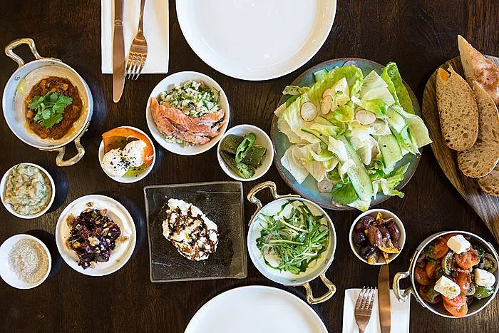 מסעדת בוטיק בגדרה. הבראנץ' של אברטו