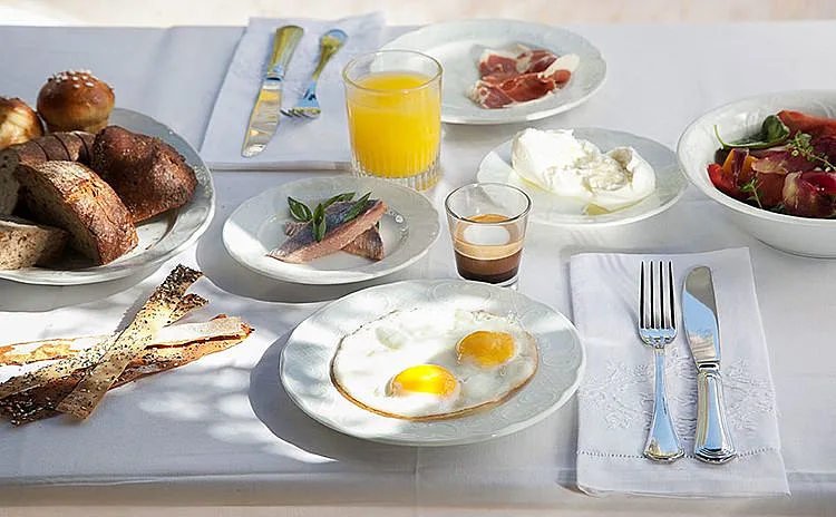 ארוחה במצב רוח איטלקי. לה רפובליקה רונימוטי