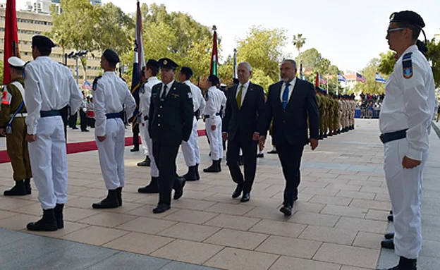 ''ישראל תומכת בתקיפה האמריקנית''