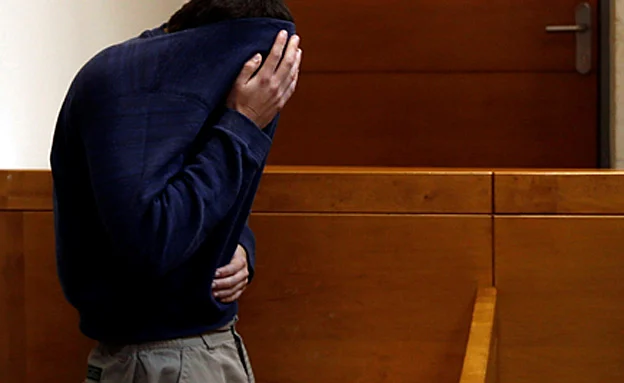 מובא להארכת מעצר, ארכיון