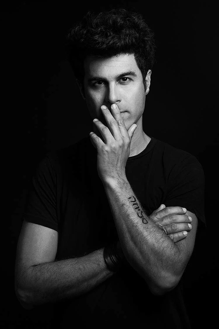 טל מוסרי מבקש סליחה